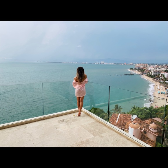 Meet your Posher, Mish - Picture 5 of 5